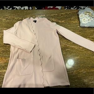 Ann Taylor factory, pink scalloped sweater jacket, size medium